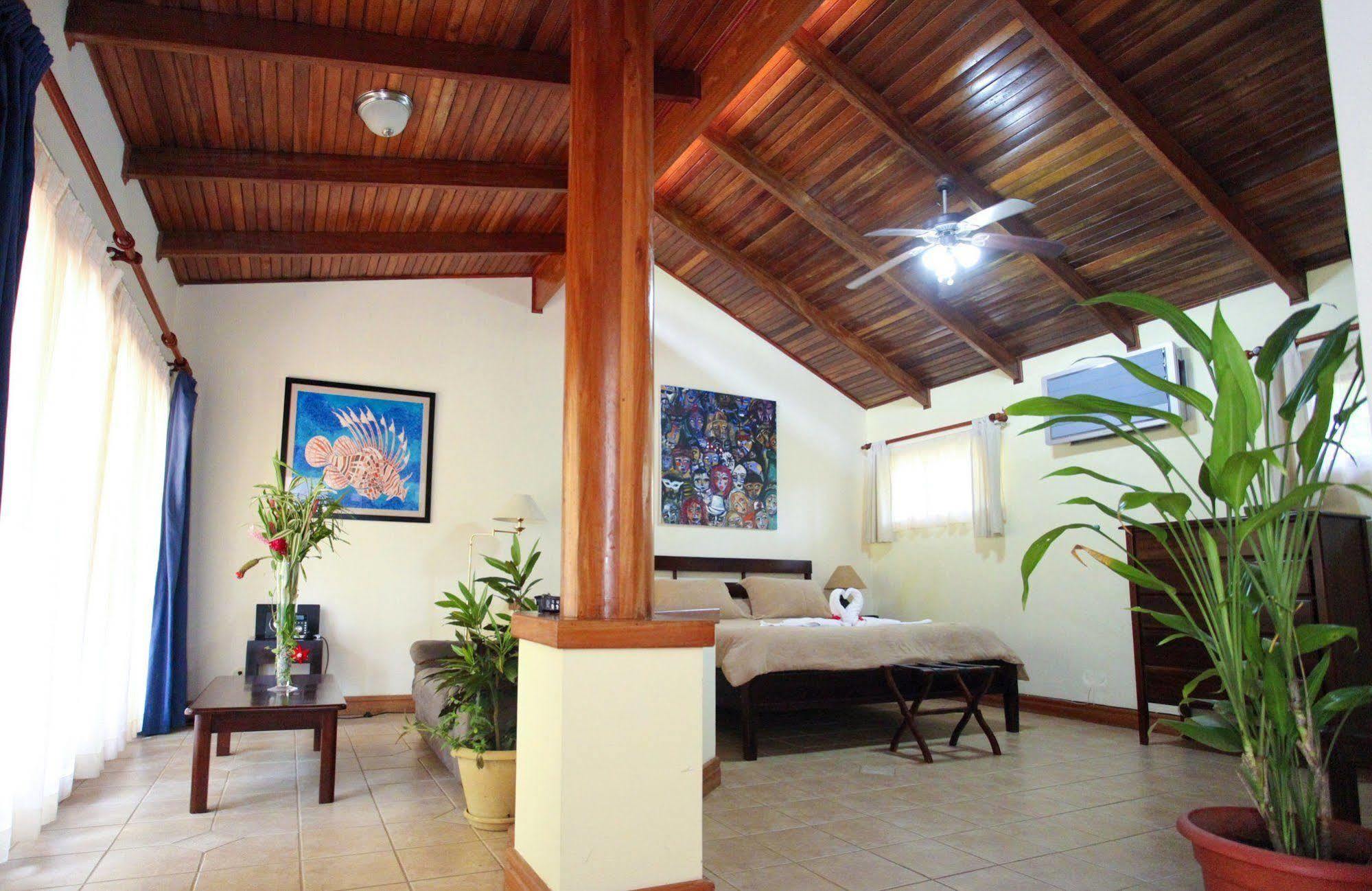 Jaco Hotel Docelunas Ngoại thất bức ảnh